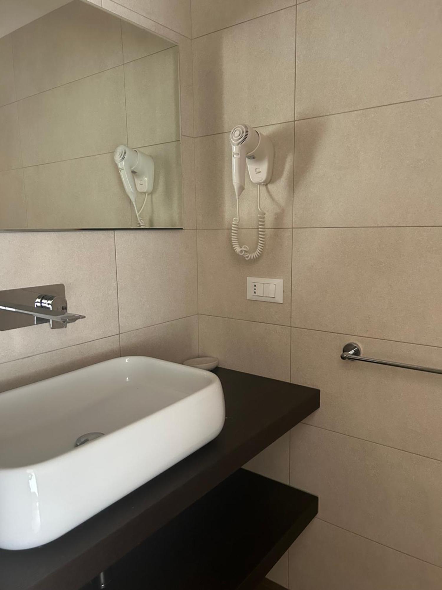 Tuile 34 Bed and Breakfast Λέτσε Εξωτερικό φωτογραφία