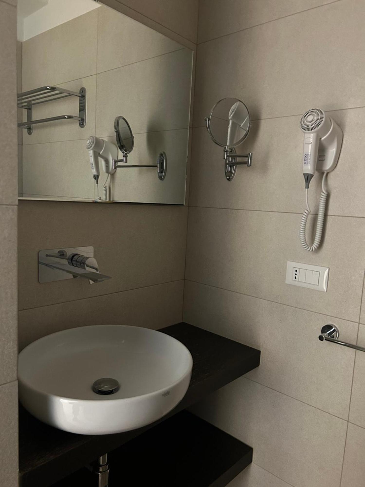 Tuile 34 Bed and Breakfast Λέτσε Εξωτερικό φωτογραφία