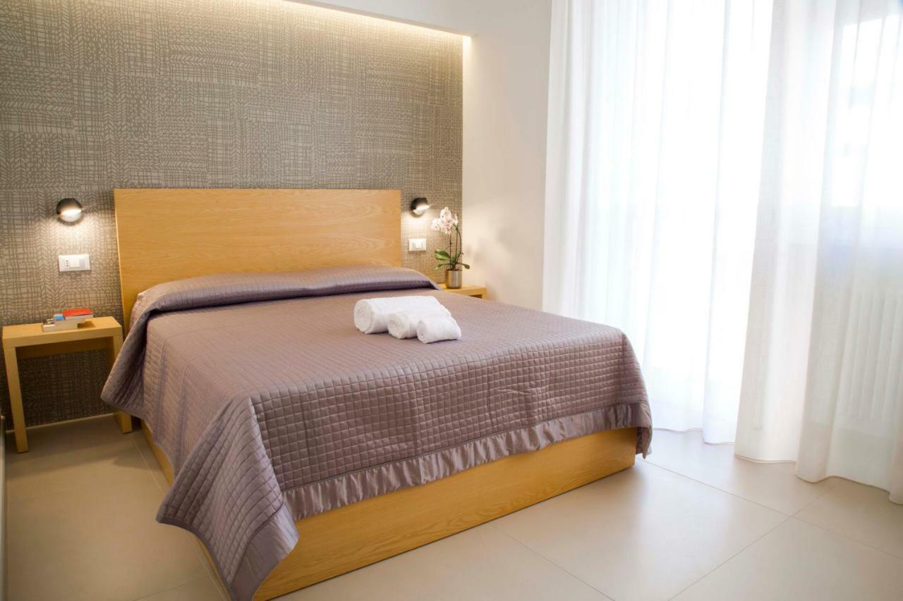 Tuile 34 Bed and Breakfast Λέτσε Εξωτερικό φωτογραφία